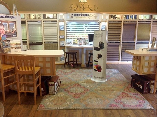 Hunter Douglas Dealer Image